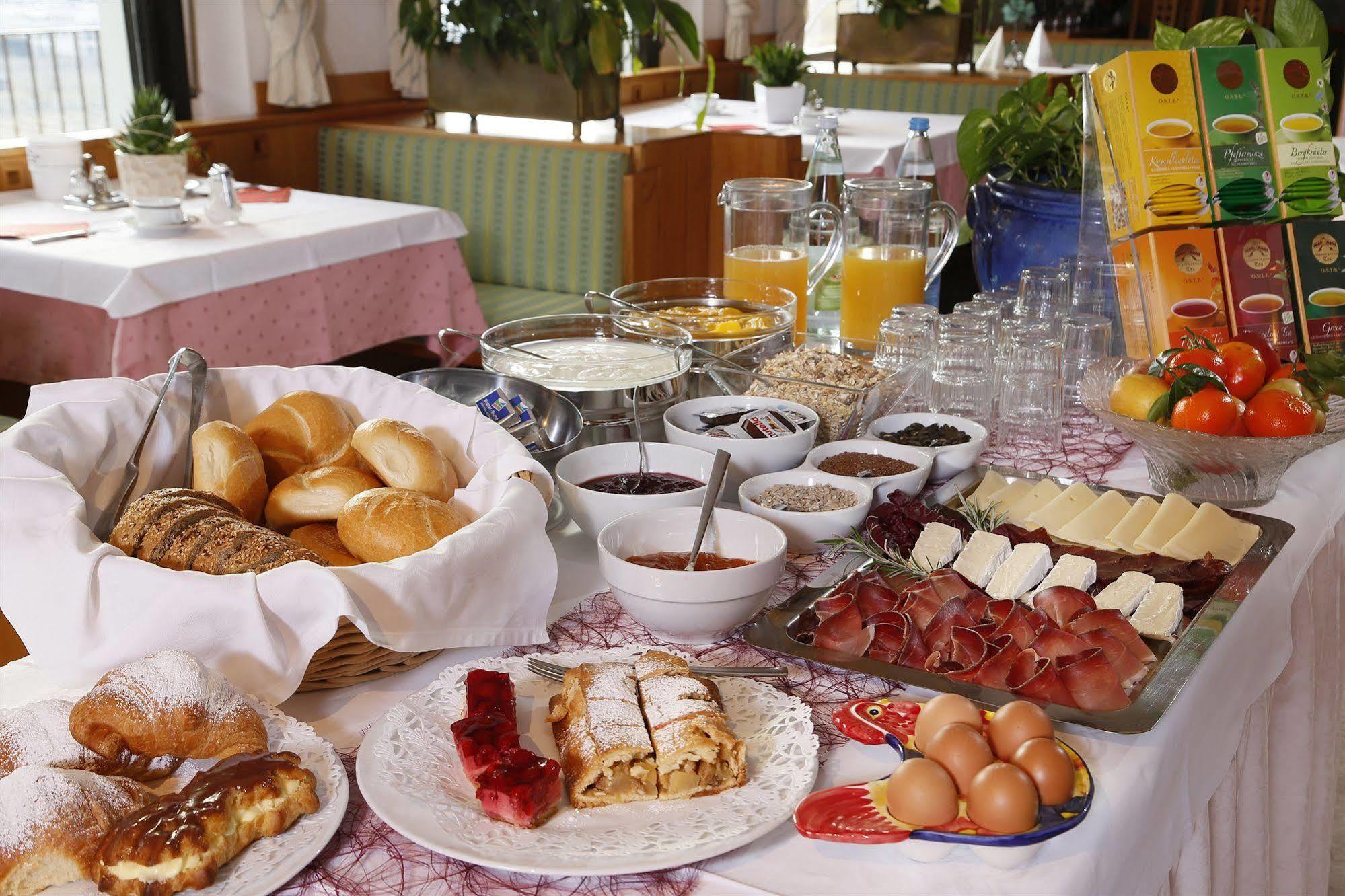 Hotel Rentschnerhof Болзано Екстериор снимка