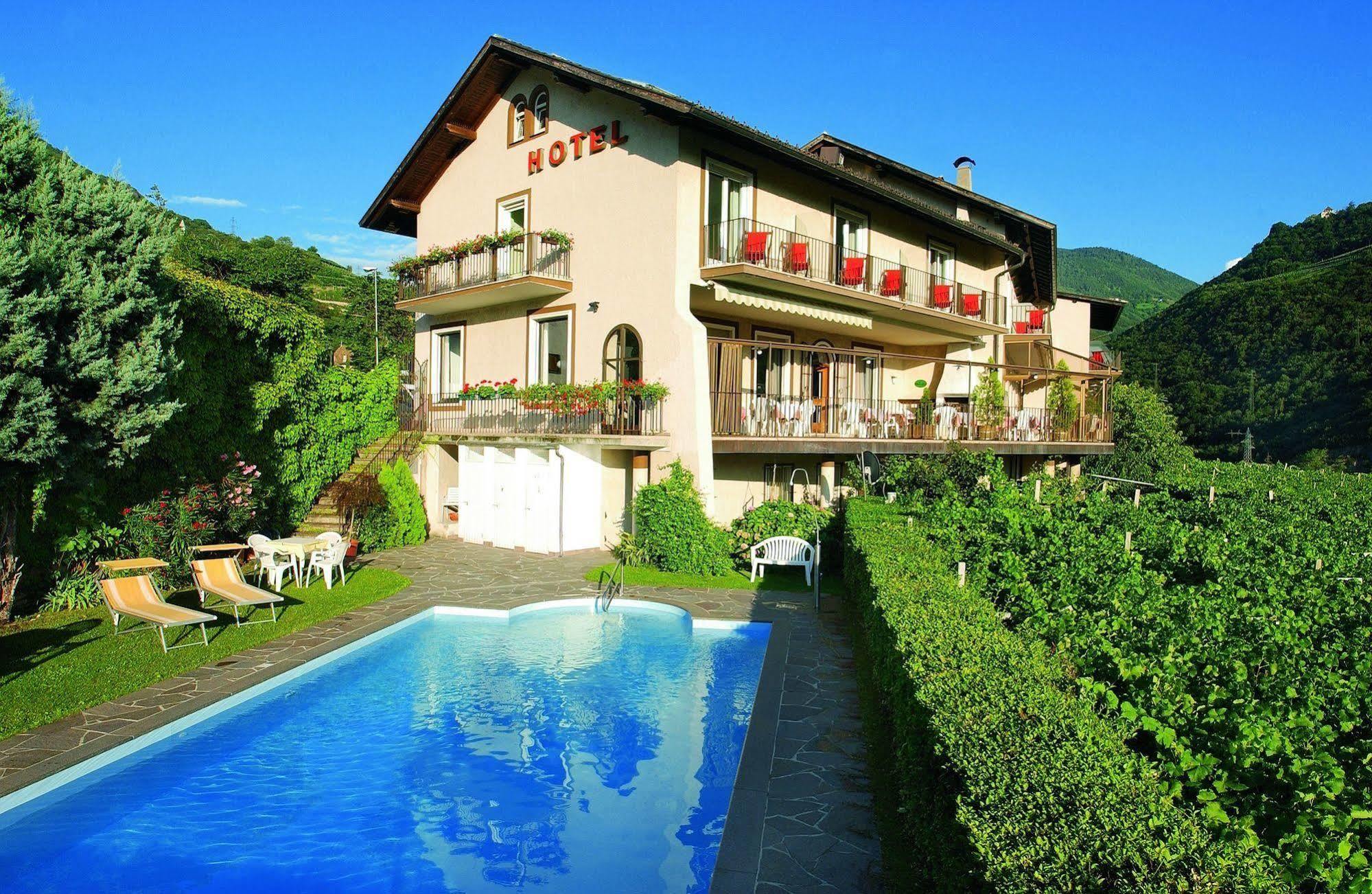 Hotel Rentschnerhof Болзано Екстериор снимка